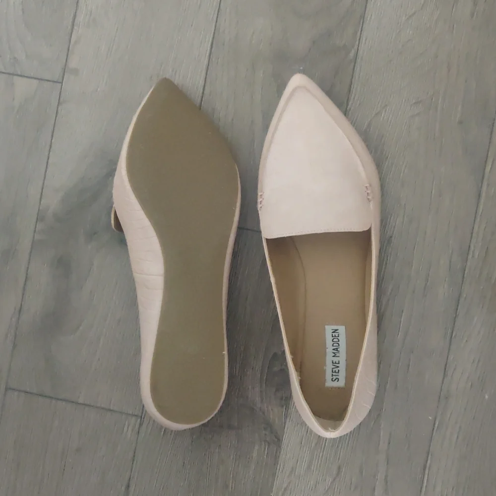 Steve Madden Blush Flats - Picture 2 of 3